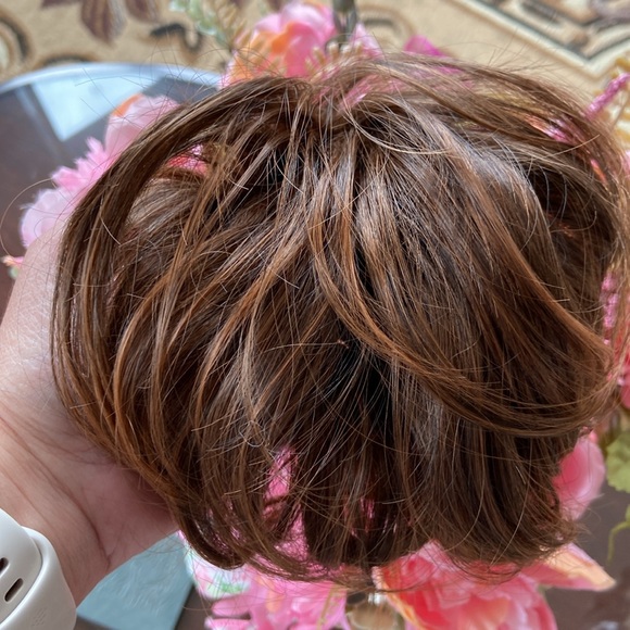 Messy bun faux hair - Picture 2 of 3